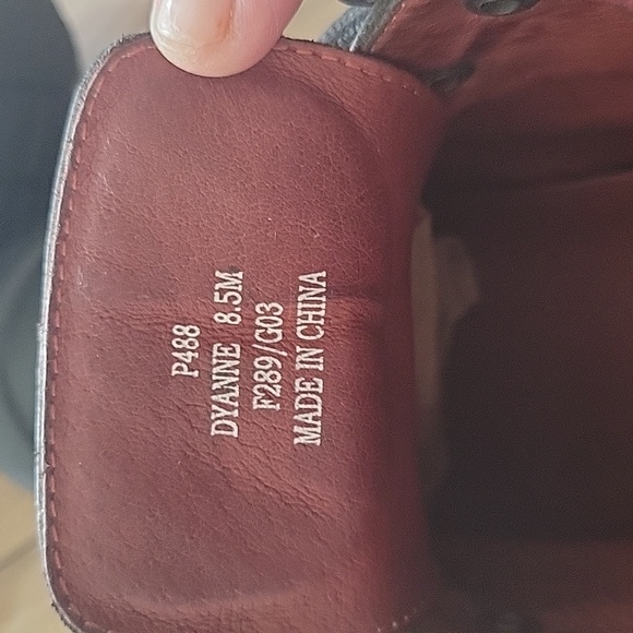 COACH leather lace up boot 8.5 - Picture 9 of 16